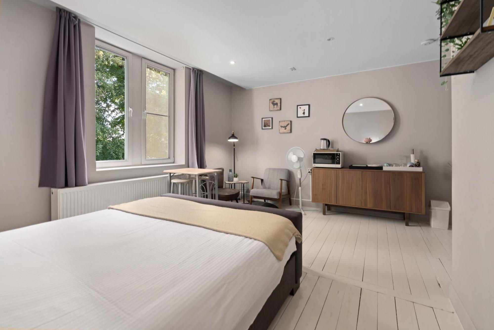 Spacious Guest Suites Near Historic Market - 5 Min Walk Bruges Luaran gambar